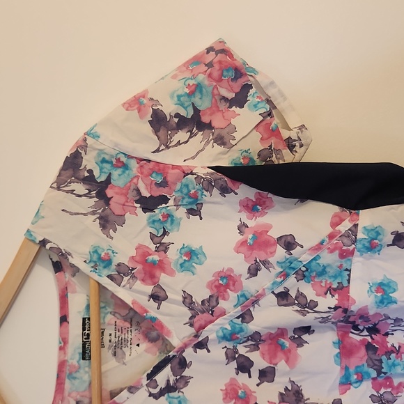 Pink and Blue Floral White Scrub Top Stretch Sides - Picture 2 of 2